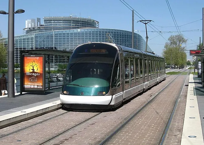 Vue Parlement Europeen - Grande Terrasse Au Calme - Tram A 2 Min - Parking Apartment *