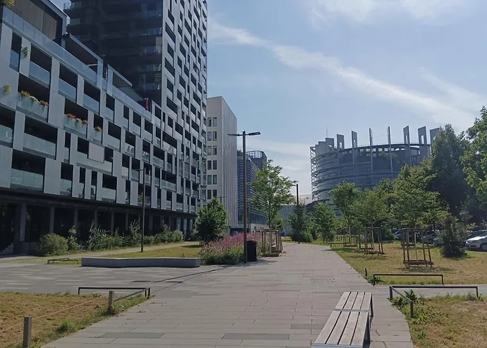 Vue Parlement Europeen - Grande Terrasse Au Calme - Tram A 2 Min - Parking *